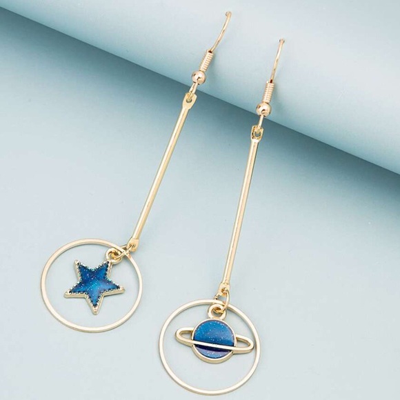 Gold & Blue Celestial Dangle Earrings – Star & Saturn Design - Picture 1 of 2